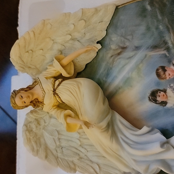 Guardian Angel Plate - Picture 5 of 8